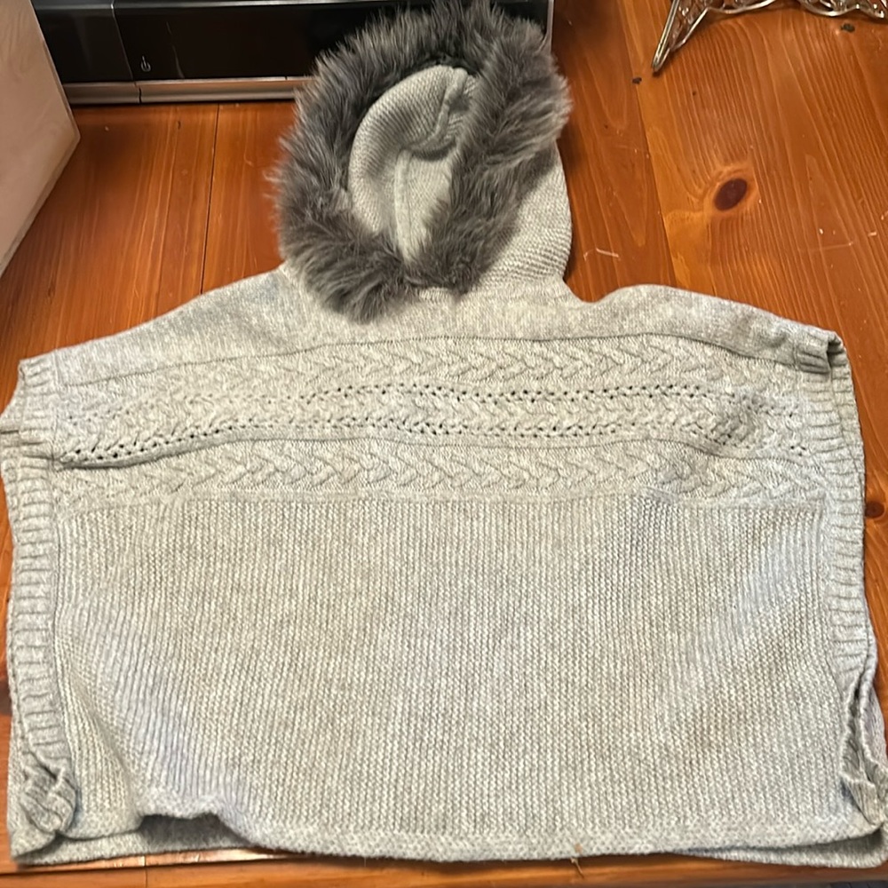 Adorable  baby GAP gray hooded sweater poncho!